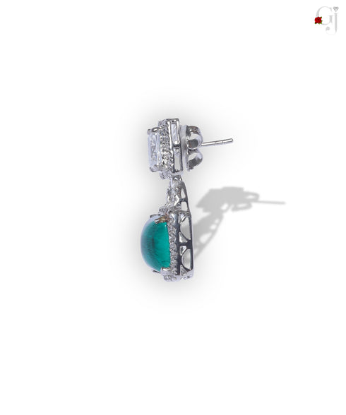 SILVER LOOK GREEN EARRINGS